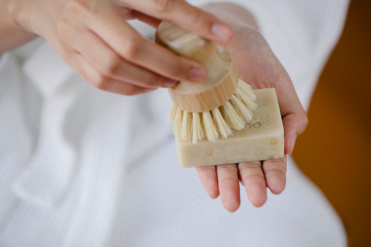 5 Dry Brushing Tips to Keep Your Skin Healthy