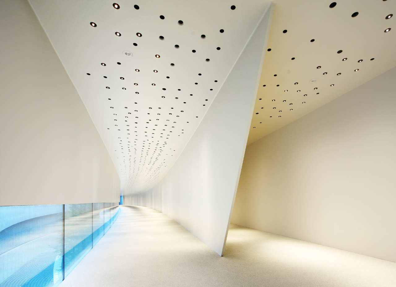 Exploring Timeless Elegance: The Significance of White in Buildings