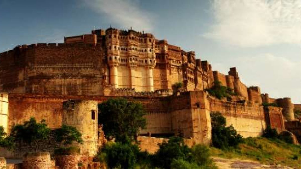 Royal Rajasthan: 10 Iconic Palaces and Forts